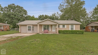 5501 W Maple St, Paragould, AR 72450
