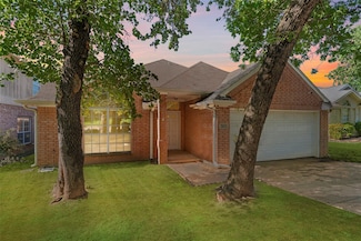 7632 Arbor Ridge Ct, Fort Worth, TX 76112