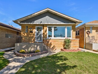 7532 W Ainslie St, Harwood Heights, IL 60706