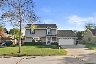 1041 E Mary Ln, Oak Creek, WI 53154