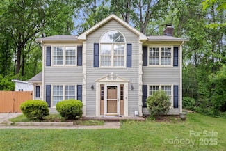8819 Kishorn Ct, Charlotte, NC 28215