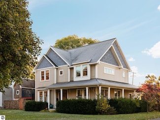 704 Webster St, Traverse City, MI 49686