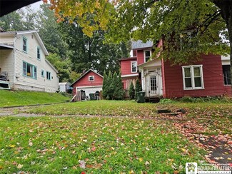519 E 6th St, Jamestown, NY 14701