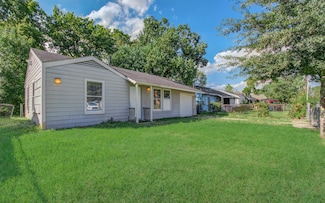 6830 New York St, Houston, TX 77021