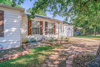 1201 Washington Place E, Marshall, TX 75670
