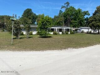 102 Magnolia St, Satsuma, FL 32189