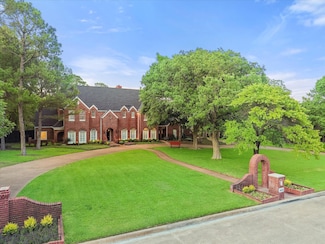 1402 Plantation Dr, Southlake, TX 76092