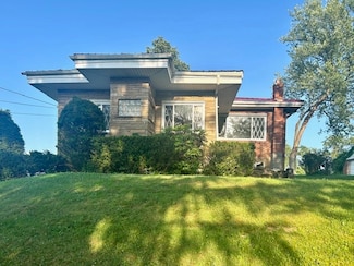 82 Crossridge Rd, Charleroi, PA 15022