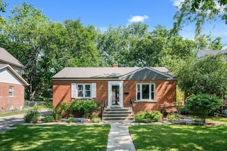 505 W Alexander Blvd, Elmhurst, IL 60126