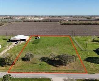5419 Saddle Dr, Needville, TX 77461