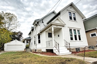 1610 S 10th St, Manitowoc, WI 54220