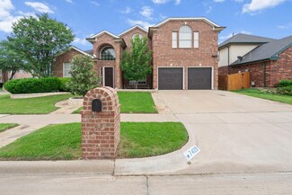 7405 Amsterdam Ln, Arlington, TX 76002