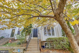 4172 Ashmere Cir, Dumfries, VA 22025