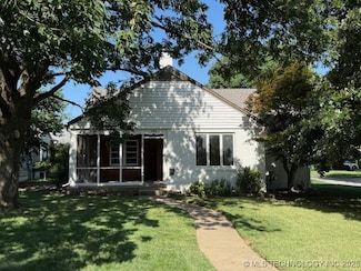 2304 S Birmingham Place, Tulsa, OK 74114