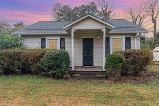 7831 Summerfield Rd, Summerfield, NC 27358