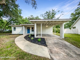 8125 Bazaine Dr, Jacksonville, FL 32210