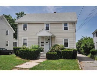 217 Garden St, Cranston, RI 02910