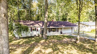 4607 Woodway Dr, Fort Wayne, IN 46835