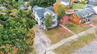 2141 Harrison Ave, Muskegon, MI 49441