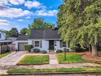 243 SE 52nd Ave, Portland, OR 97215