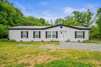 3840 Edd Ross Rd, Cedar Hill, TN 37032