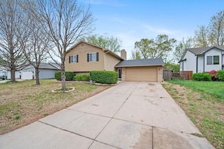8209 W Aberdeen St, Wichita, KS 67212