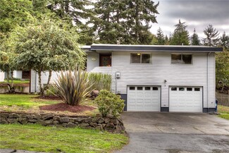 13832 17th Ave SW, Burien, WA 98166