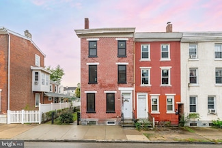 32 E Elm St, Norristown, PA 19401