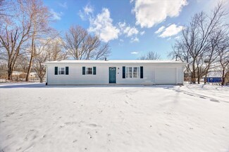 44 Treslar St, Bedford, IN 47421