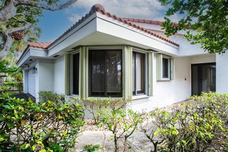 9370 NW 18th Dr, Plantation, FL 33322