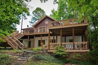 142 Roanoke Dr, Henrico, NC 27842