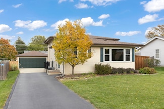 373 N Lombard Ave, Lombard, IL 60148