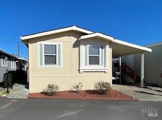 8156 D St, Windsor, CA 95492