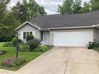 15762 Grosse Pointe Oval, Strongsville, OH 44136