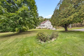 230 Oyster River Rd, Warren, ME 04864