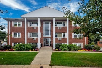 924 Main St Unit 23, Woburn, MA 01801