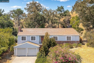 45 La Salle Dr, Moraga, CA 94556
