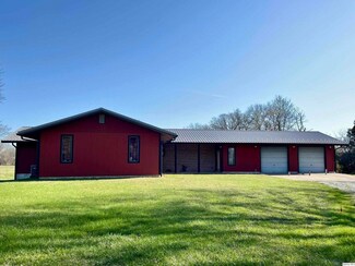 1300 N 3000th Ave, Loraine, IL 62349