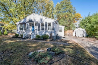 35 W Mitchell St, Manchester, NH 03103