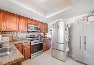 11930 NE 19th Dr Unit 16, North Miami, FL 33181