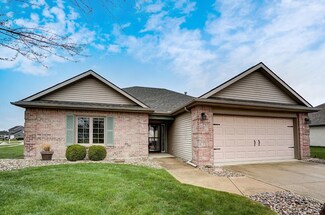 1501 Waynedale Dr, Garrett, IN 46738