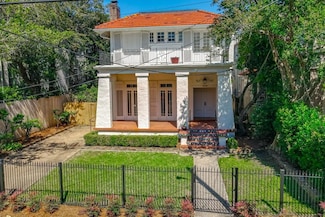 496 Walnut St, New Orleans, LA 70118