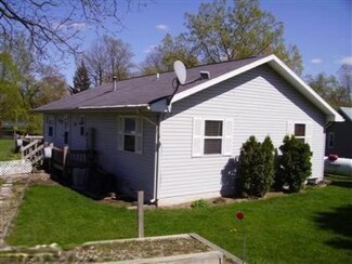5775 Paradise Dr, Reading, MI 49274