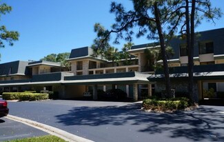 1032 Wildwood Ln, Naples, FL 34105