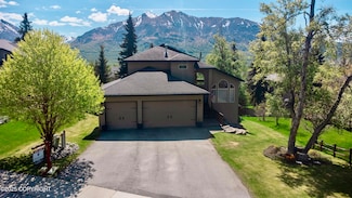 20420 Williamsburg Dr, Eagle River, AK 99577