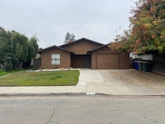 872 Mulberry Ln, Parlier, CA 93648
