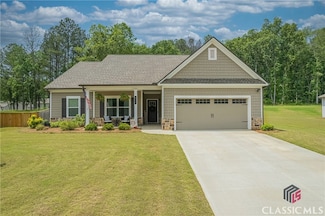 290 Manor Dr, Hull, GA 30646