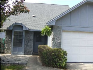 924 Lawton Ct, Fort Walton Beach, FL 32547