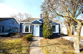 22813 Rosalind Ave, Eastpointe, MI 48021