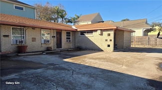 600 Bellecastle St Unit 3, New Orleans, LA 70115